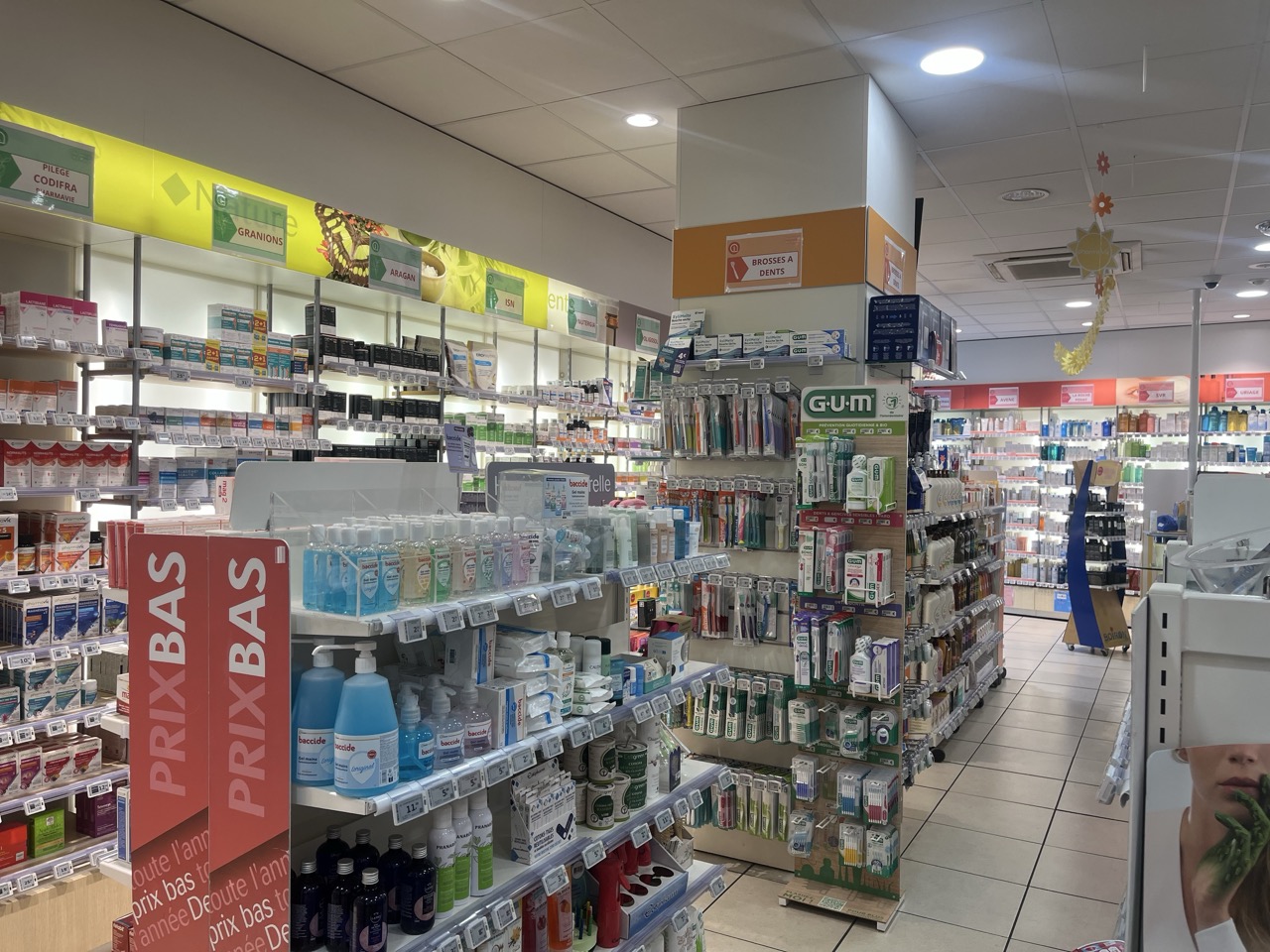 pharmacie-des-ailes-vichy-12